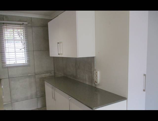 2 BEDROOM APARTMENT FOR SALE IN HELDERKRUIN